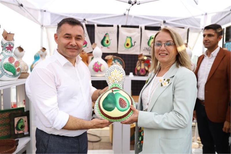 ALANYA TROPİKAL MEYVE FESTİVALİ KAPILARINI AÇTI