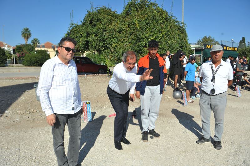 Kemer’de Bocce heyecanı sürüyor