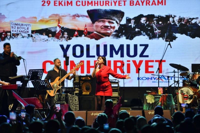 Cumhuriyet ile çok güzelsin Konyaaltı