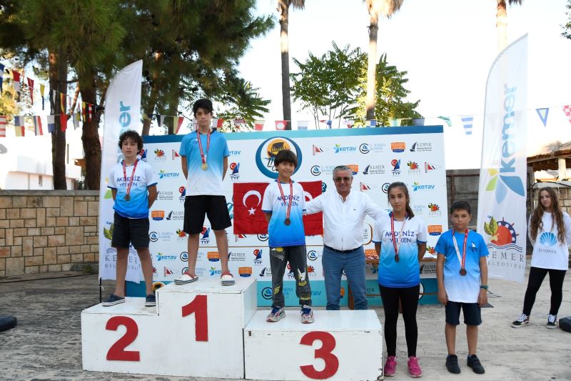 Geleceğin denizcileri ödüllerini aldı