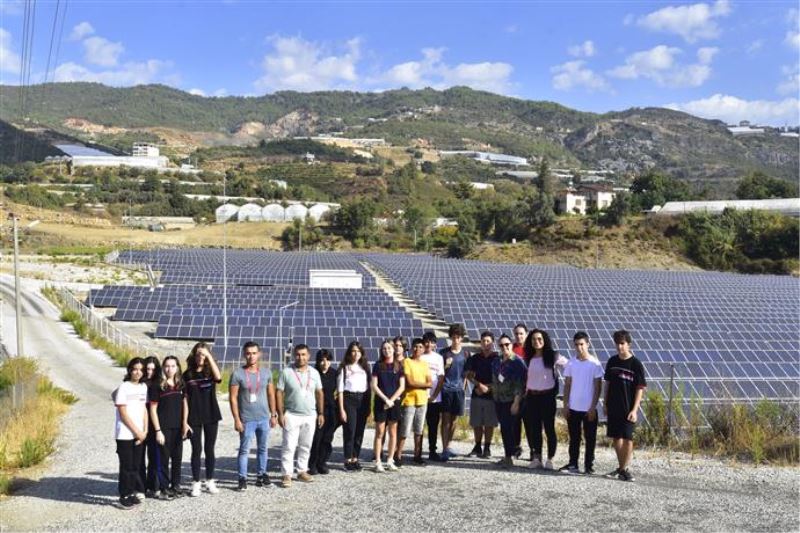 ÇEVRE DOSTU LİSELİ ÖĞRENCİLER GES’E ZİYARET GERÇEKLEŞTİRDİ