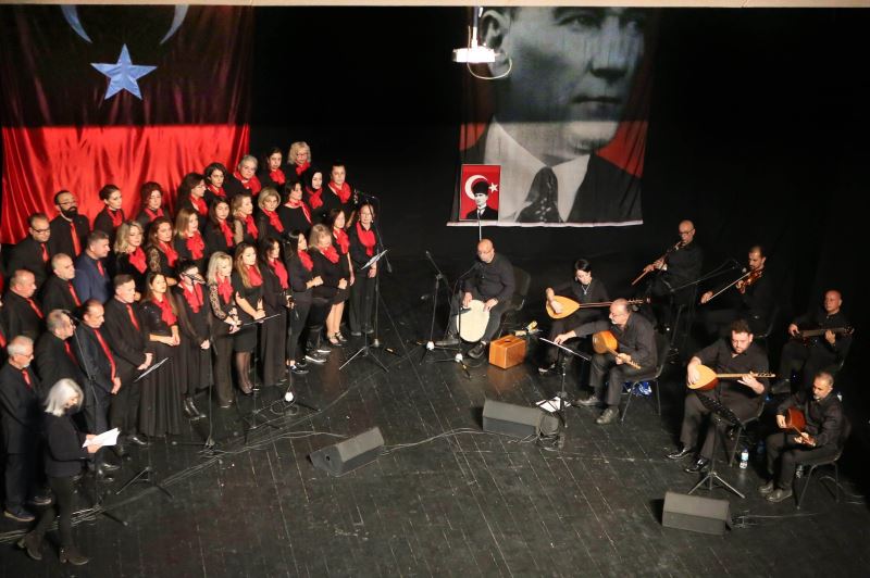 Atatürk Nilüfer’de sevdiği türkülerle anıldı