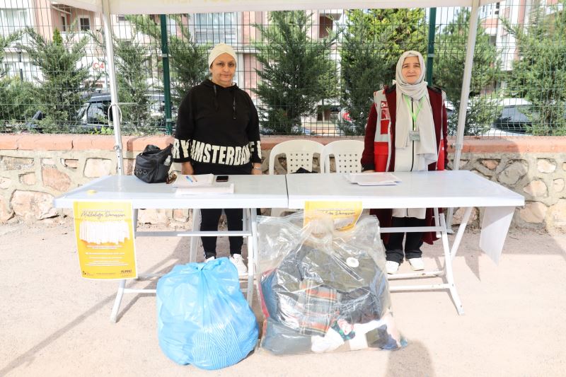 İZMİT BELEDİYESİ, KIYAFET BAĞIŞI DAYANIŞMASINI BAŞLATTI
