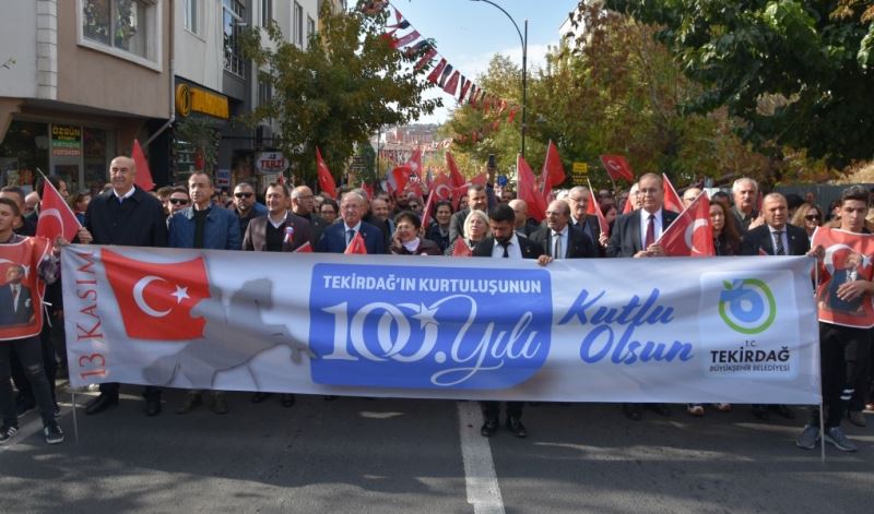 KURTULUŞ BAYRAMI KORTEJİNDE 100. YIL COŞKUSU DORUĞA ULAŞTI