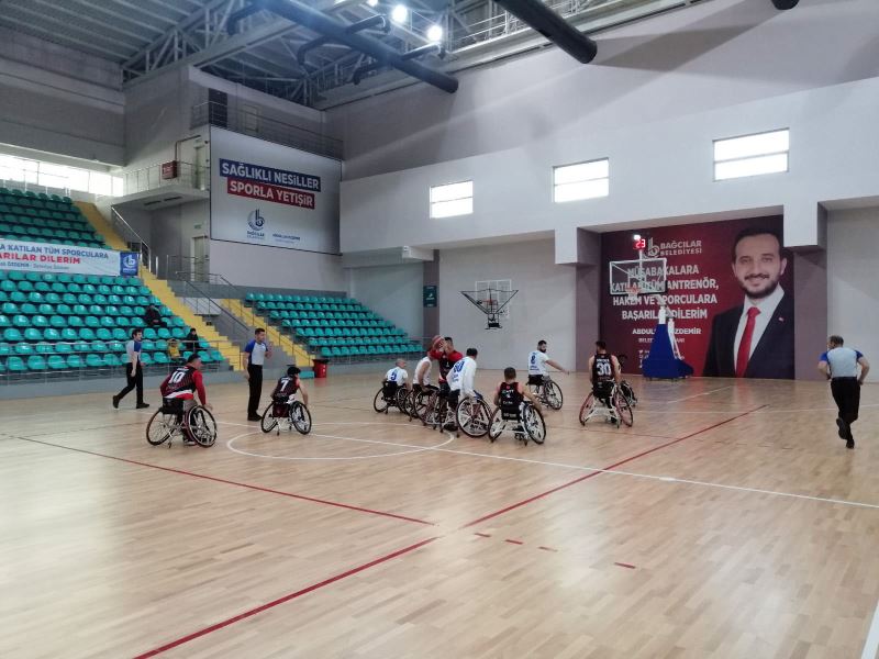 MAVİ BEYAZLILAR, GAZİŞEHİR GAZİANTEP’İ FARKLI YENDİ