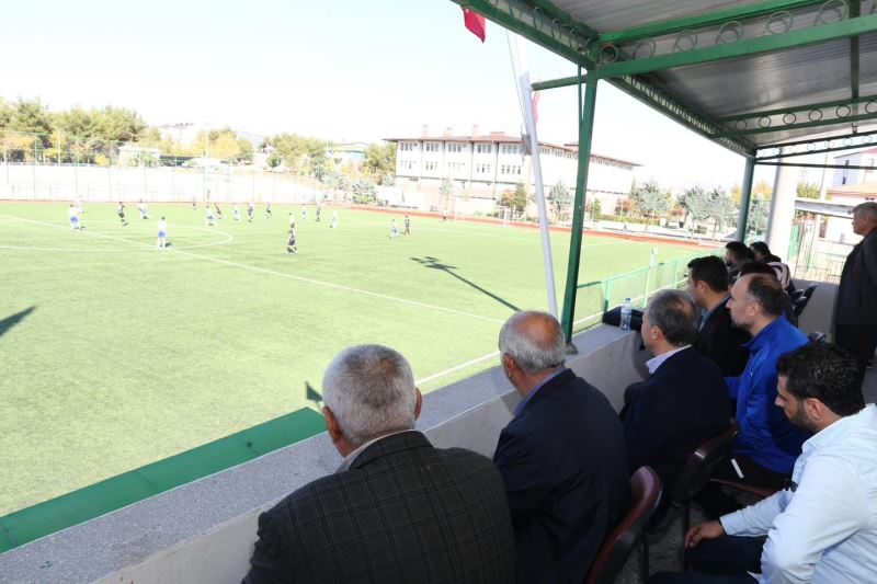 İŞİTME ENGELLİLER DOLUDİZGİN DEVAM EDİYOR