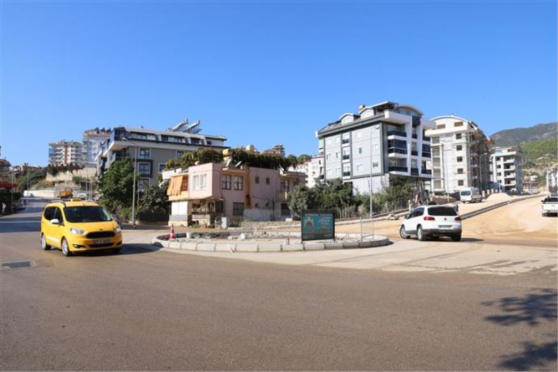 ÇARŞAMBA CADDESİ’NE YENİ KAVŞAK VE SİNYALİZASYON