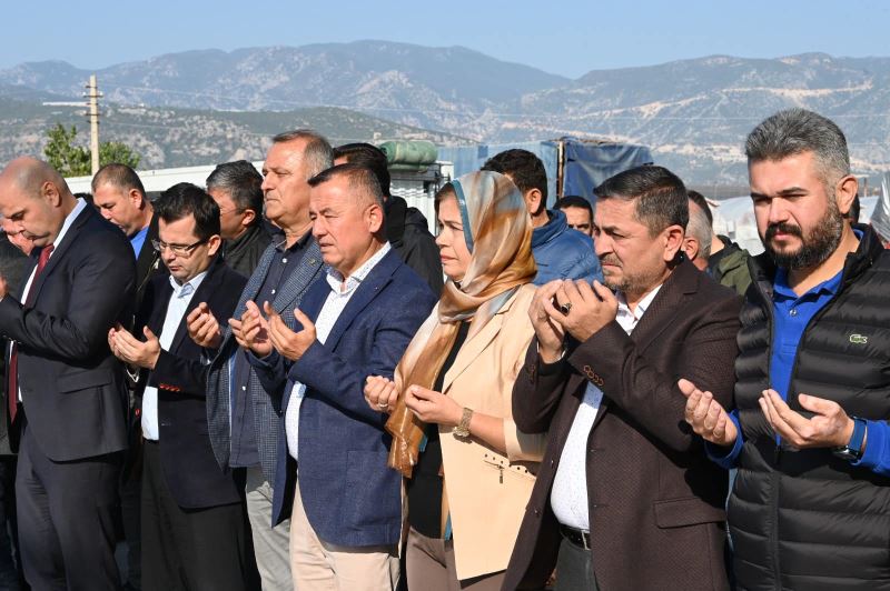 Demre Toptancı Hali’nin sezon açılışı