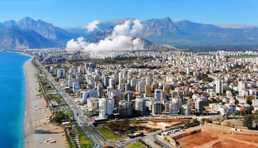 FİRMA SAYISI ARTTI.. ANTALYA EMLAK PİYASASI RUSLARIN ELİNE GEÇİYOR