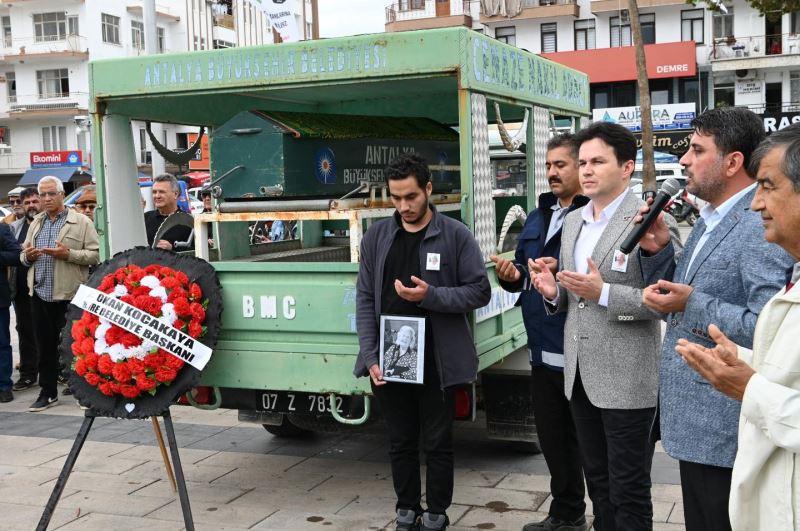 Ayşe Öğretmenimizi Kaybettik