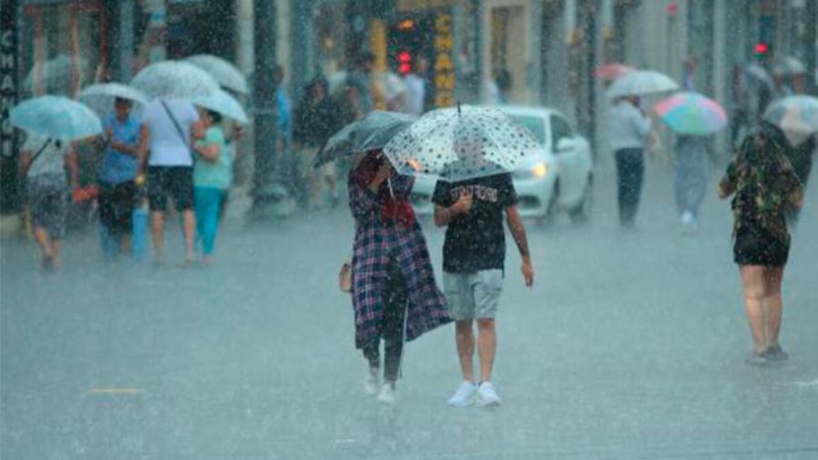ANTALYA’DA HAVA MEVZİİ SAĞANAK YAĞIŞLI, İÇ KESİMLER KAR YAĞIŞLI 