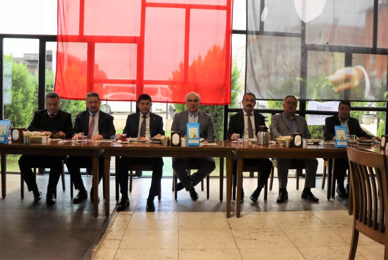 Özcan, Nazilli Tarım Hayvancılık ve Gıda Fuarı öncesi düzenlenen Basın Toplantısına katıldı
