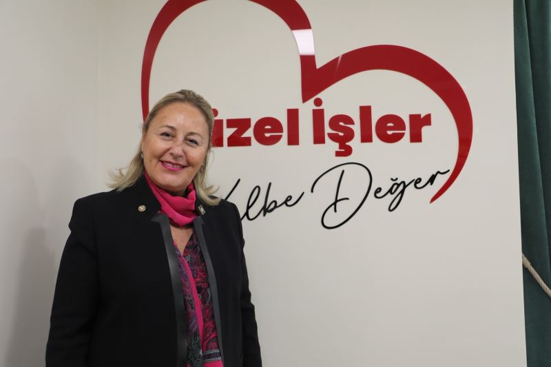 İZMİT ROTARY KULÜBÜ VE DARÜLACEZE VAKFI KURUÇEŞME HİZMET BİNASINA HAYRAN KALDI