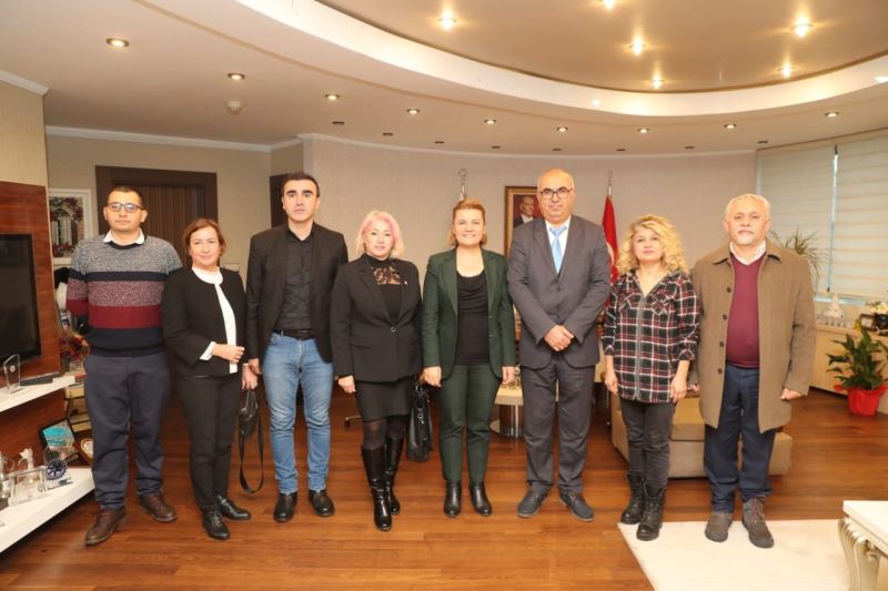 BAŞKAN HÜRRİYET’E KESK ÜYELERİNDEN NEZAKET ZİYARETİ