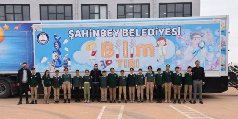 Belediyemiz ´Bilim Tırı´ İle Bilimi Ve Teknolojiyi Okullara Taşıyor