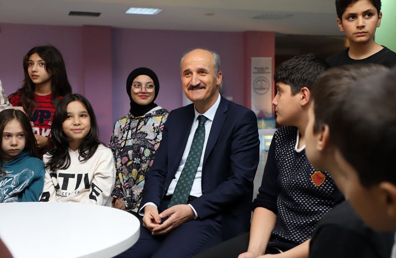 BAŞKAN OKAY, GELECEĞİMİZ SİZLERE EMANET