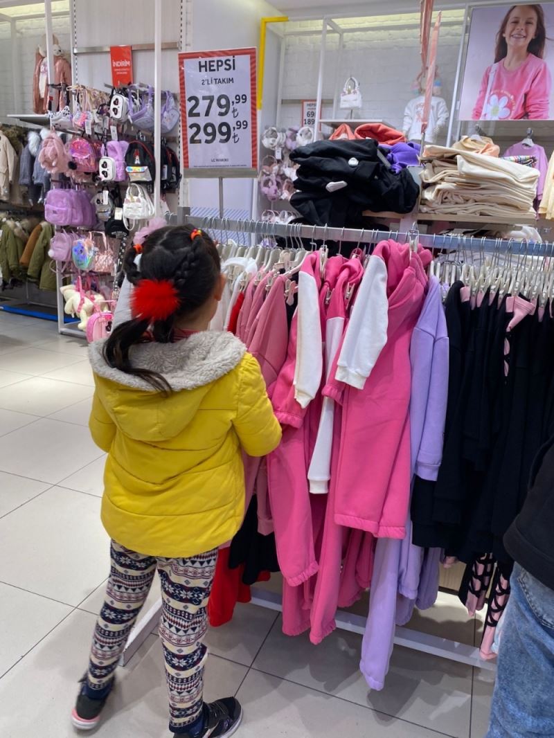 Büyükşehir’den giyecek yardımı