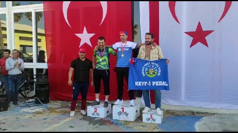 MERAM BELEDİYESPOR BİSİKLET TAKIMI ALDIĞI MADALYALARLA GÖZ DOLDURDU