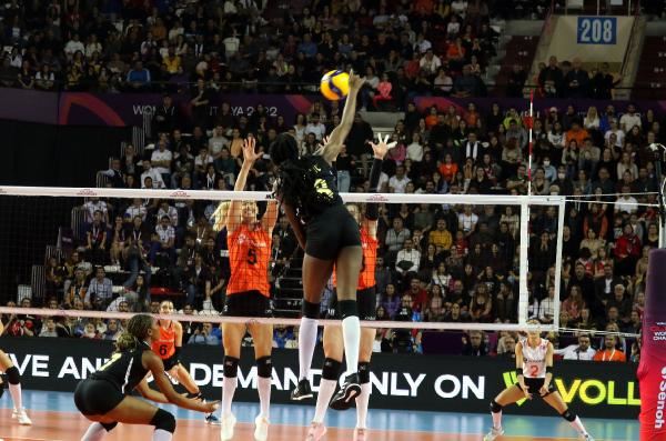 VAKIFBANK.. KULÜPLER DÜNYA ŞAMPİYONASI’NDA FİNALE YÜKSELDİ