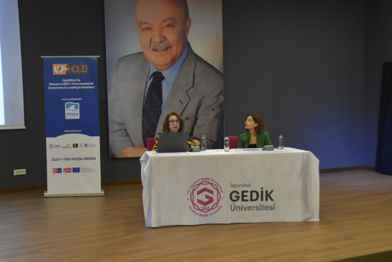 “İş Dünyasında Kadınların Katılımı” semineri gerçekleştirildi