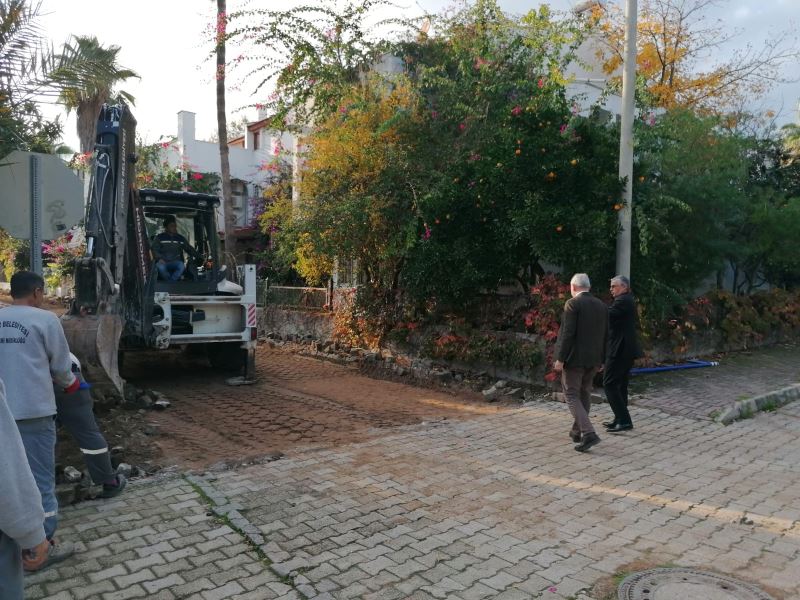 Kemer 103 sokakta yol yapım çalışması başladı