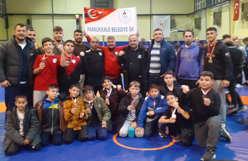 PAMUKKALE BELEDİYESPORDAN GÜREŞTE 2 GÜNDE 11 MADALYA