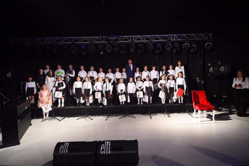 Çocuklar Mest Etti, Yetişkinler Büyüledi