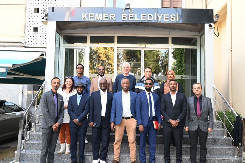Somalililer erasmus için Kemer’de