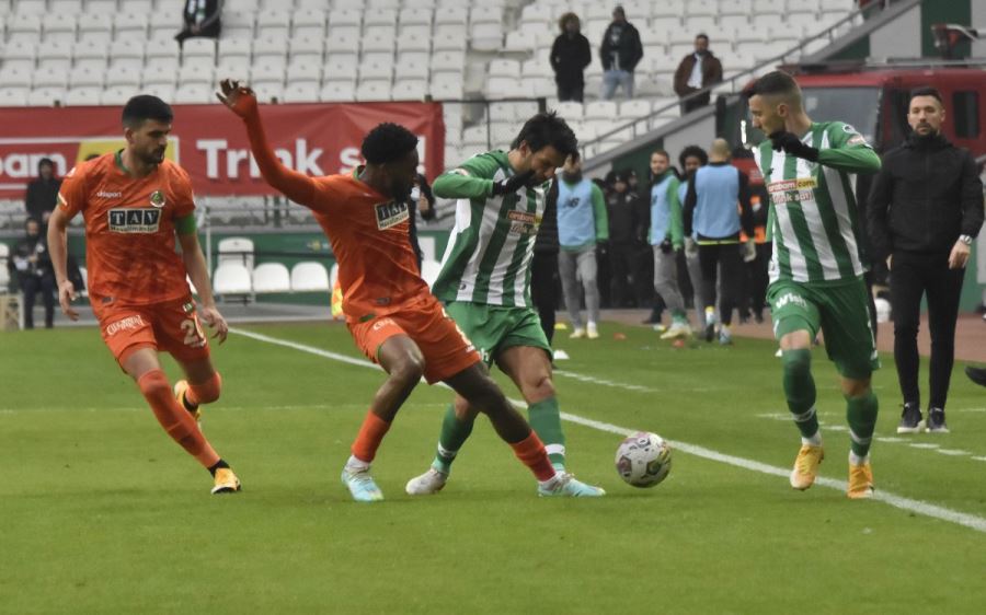 3 PENALTI 4 GOL 1’ER PUAN.. –KONYASPOR-ALANYASPOR YENİŞEMEDİ