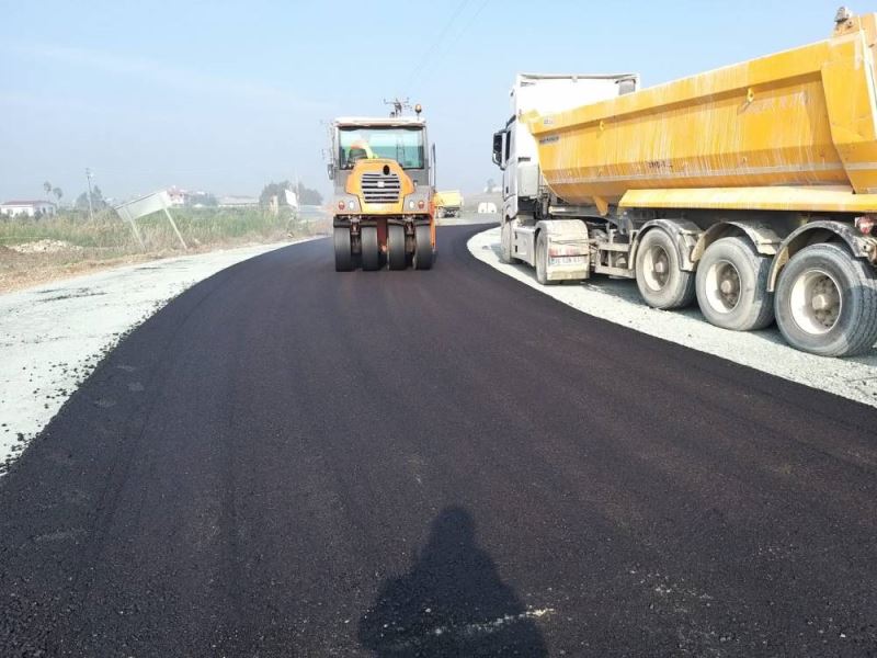 HATAY UZUN ÖMÜRLÜ BETON ASFALT İLE DONATILIYOR