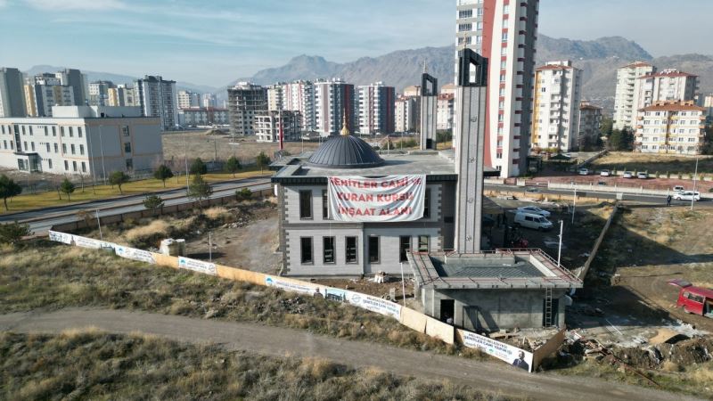 MELİKGAZİ’DE ŞEHİTLER CAMİ SONA YAKLAŞIYOR