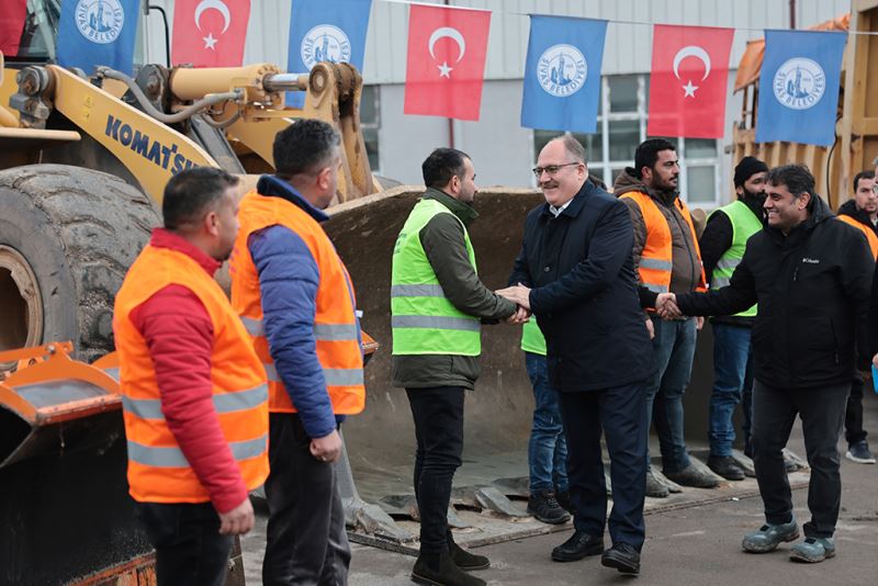 BELEDİYEMİZ 300 PERSONEL 74 ARAÇLA KIŞA HAZIR...