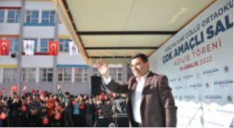 Kepez’den Hüseyin Avni Çöllü Ortaokulu’na Çok Amaçlı Salon