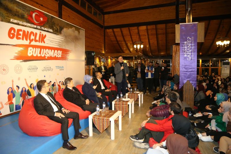 GAZİANTEP BÜYÜKŞEHİR, GAZİANTEP’İN KURTULUŞU’NA ÖZEL GENÇLİK BULUŞMASI DÜZENLEDİ