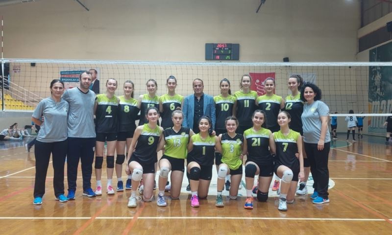 Genç Kızlar, Kula Ekibini 3-0 Mağlup Etti