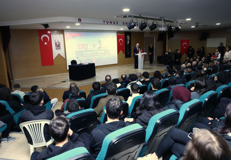 Keçiörenli gençlere Mehmet Akif Ersoy anlatıldı