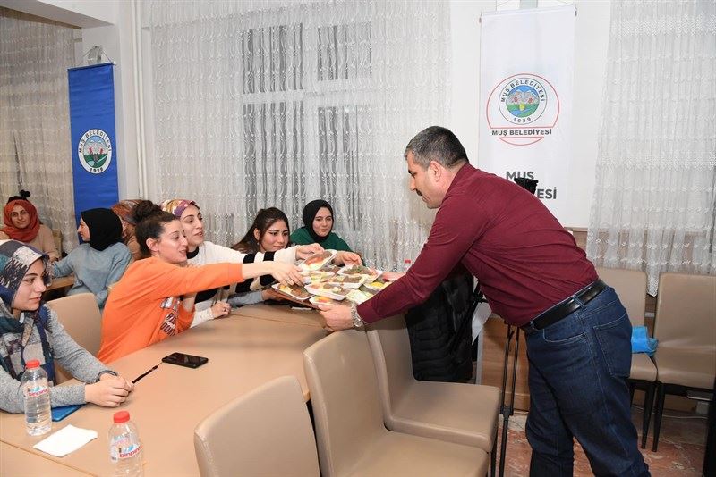 ✔️ BAŞKAN ASYA, ÖĞRENCİ BULUŞMALARINI SÜRDÜRÜYOR