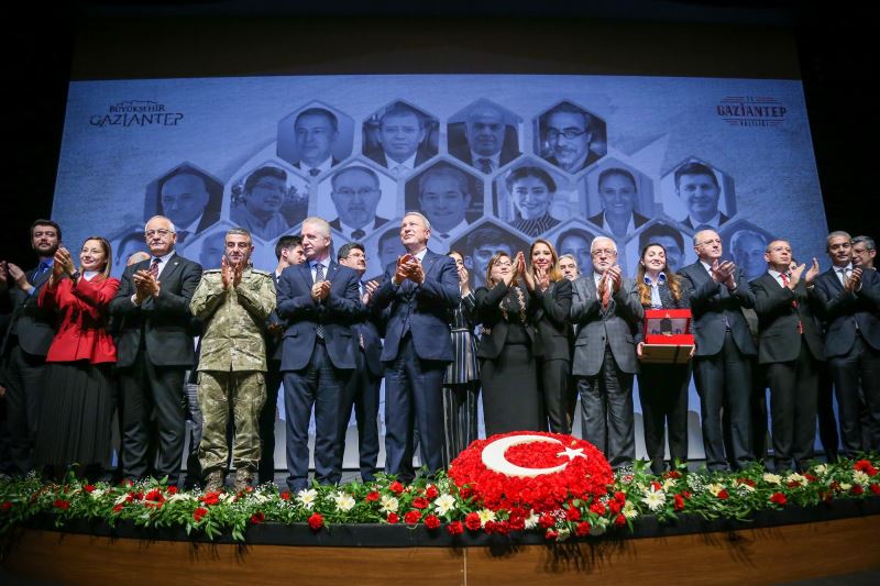 GAZİ ŞEHRİN KURTULUŞUNUN 101. YILI ÖZEL PROGRAMLA KUTLANDI