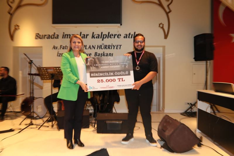 MUSTAFA KANDIRALI KLARNET YARIŞMASI’NDA ÖDÜLLER SAHİPLERİNİ BULDU