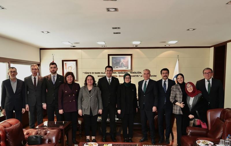 AK Parti Genel Başkan Yardımcısı Uygur’dan Başkan Zolan’a ziyaret