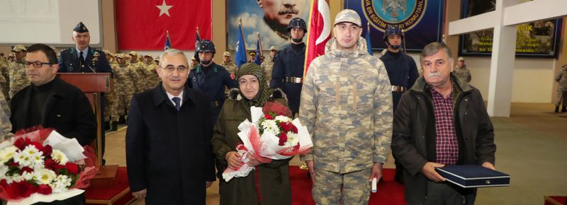 BAŞKANIMIZ YEMİN TÖRENİNE KATILDI