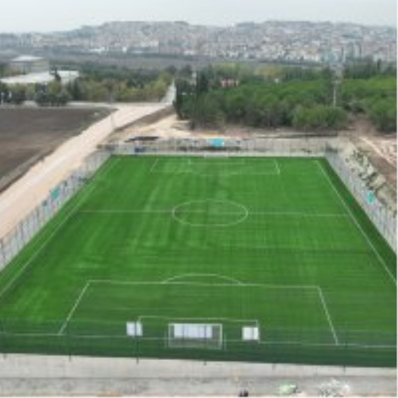 Büyükşehir’den üniversiteye futbol sahası