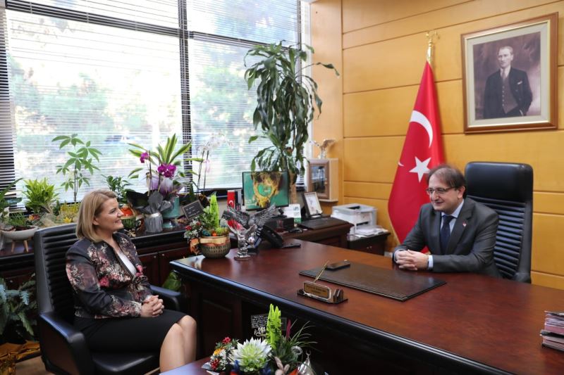 BAŞKAN HÜRRİYET’TEN, BAŞHEKİM AKSU’YA HAYIRLI OLSUN ZİYARETİ