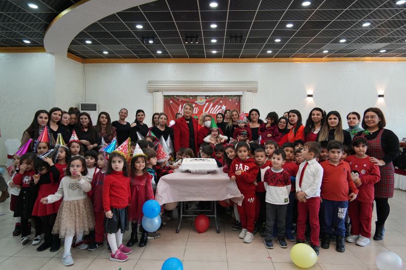 TARSUS’UN MİNİKLERİNDEN YENİ YIL PARTİSİ