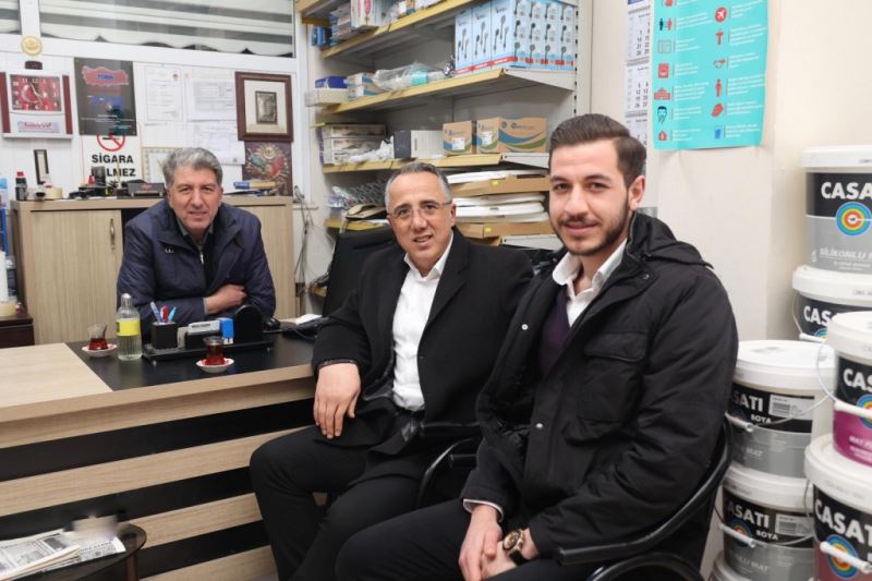 Başkan Savran, Mustafa Parmaksız Caddesi’ndeki Esnafları Ziyaret Etti