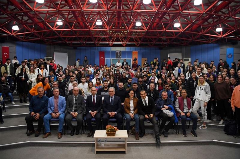 Esen: Gençlerin istediği düzeni kuracağız