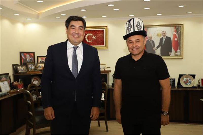 BAŞKONOSOLOS KOSHONOV’DAN BAŞKAN YÜCEL’E ZİYARET