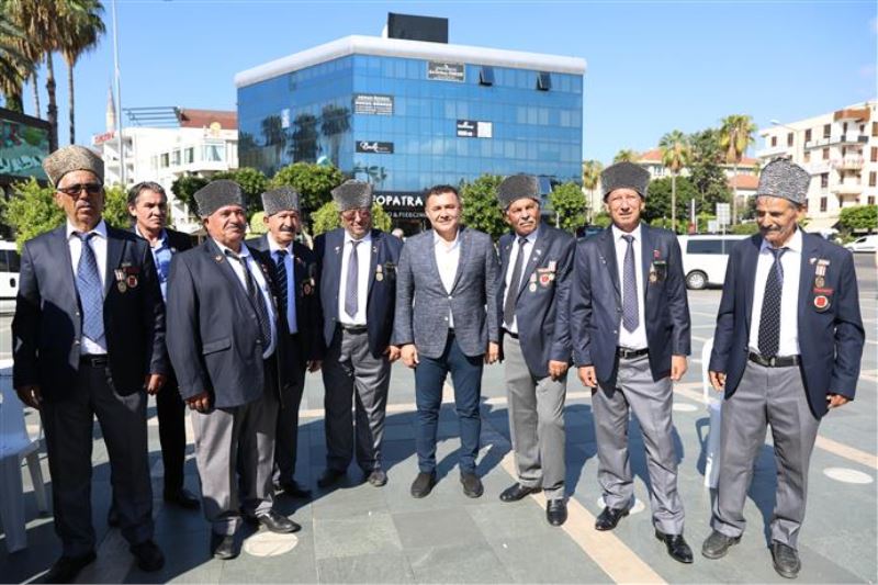 BAŞKAN YÜCEL GAZİLER GÜNÜ’NDE GAZİLER VE AİLELERİYLE BİR ARAYA GELDİ
