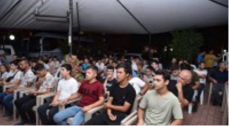 Tütüncü, Kumluca’nın gençleriyle buluştu