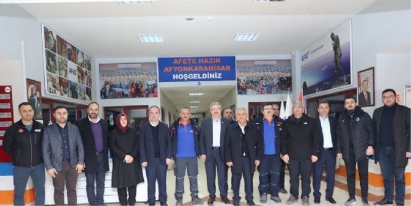 ZEYBEK BAŞKAN´DAN YENİ YIL ZİYARETLERİ